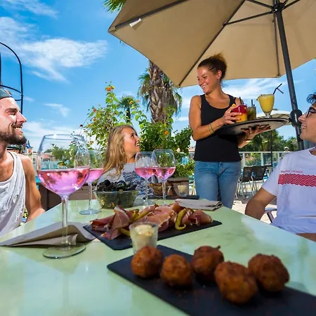 Mobile Homes By Kelair At Sylvamar 캠프장 라벤느